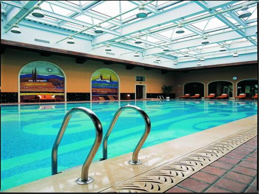 Sheshan Golf Estate 5* Shanghai