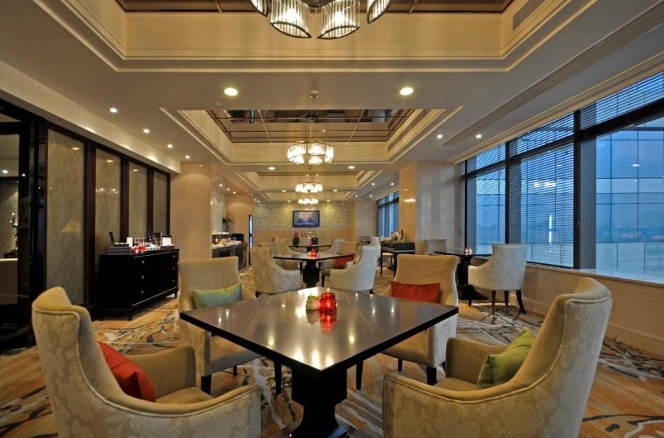 Xujiahui Park Otel 4*