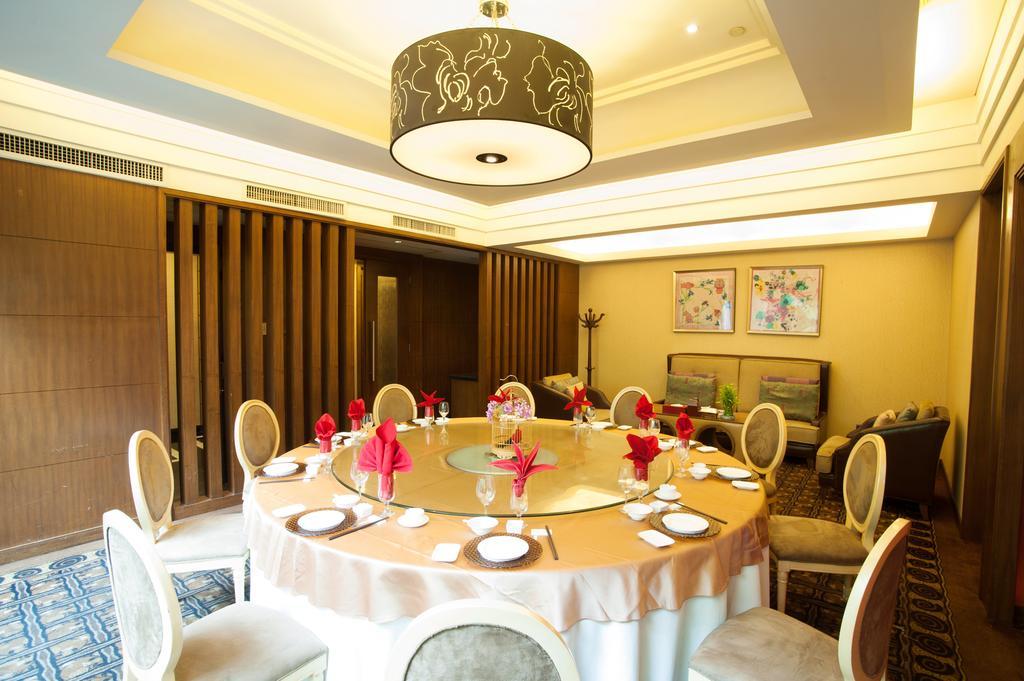 Grand Skylight Gardens Bai Se Road Hotel 4*