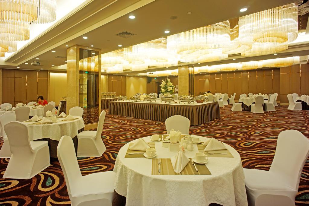 Xujiahui Park 4*