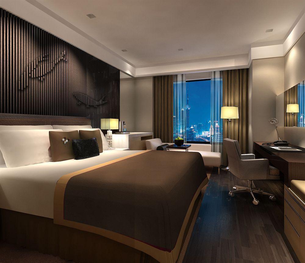 Boyue Hongqiao Airport - Air China 5*
