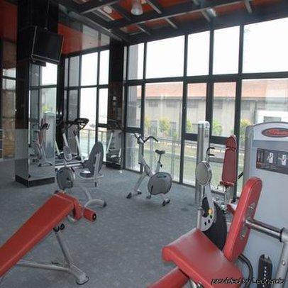 Gloria Plaza Kangqiao 3* Shanghái
