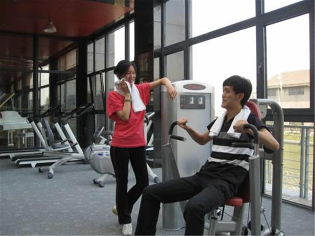 Gloria Plaza Kangqiao 3*