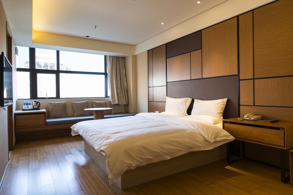Otel Ji Hongqiao Gubei Road 4*