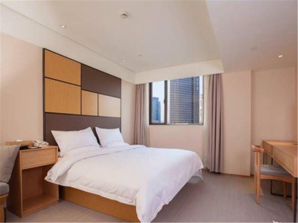 Ji Hongqiao Wuzhong Road Hotel 4*