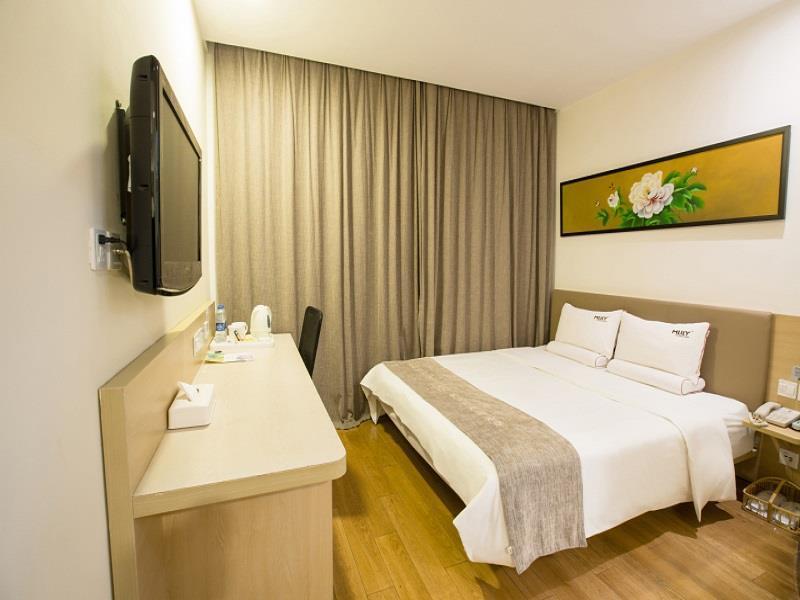 Hotel Ji Xujiahui 3*
