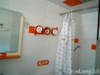 Khách sạn Pod Inn Nanpu Bridge 2*