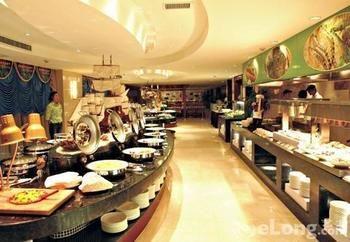 Blue Horizon Royal Parklane International Hotel 4*