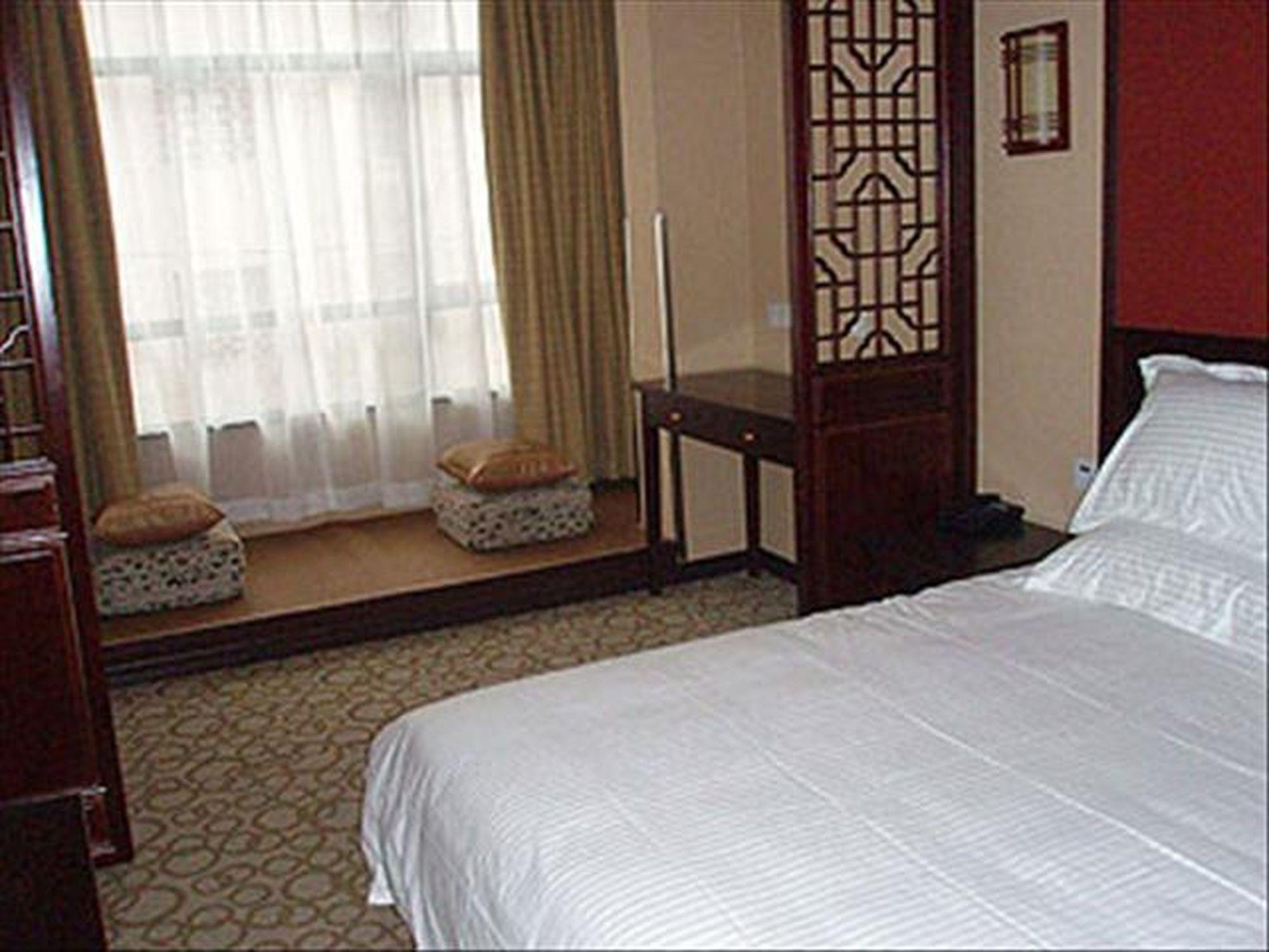 Super 8 Hongqiao Shanghai