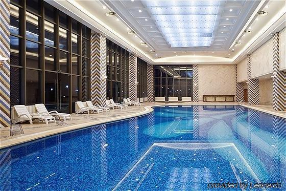 Crowne Plaza Malaren Hotel 5*