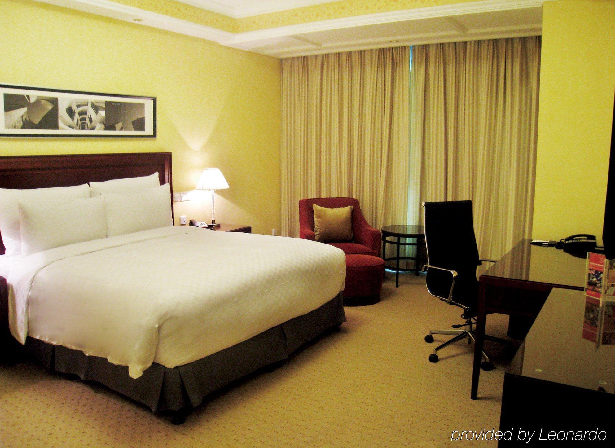 Hotel Parkline Century Park 5*