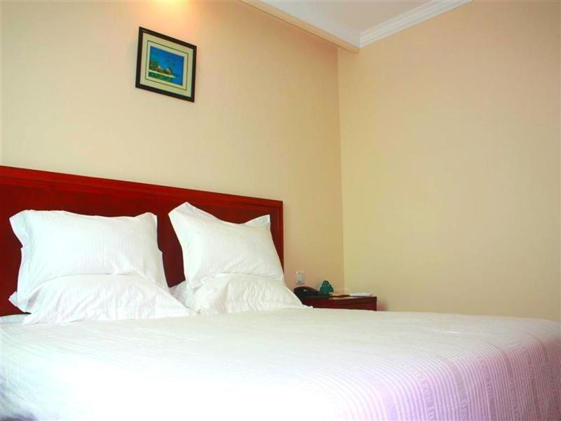 Greentree Pudong Wild Zoo Express Hotel Xangai