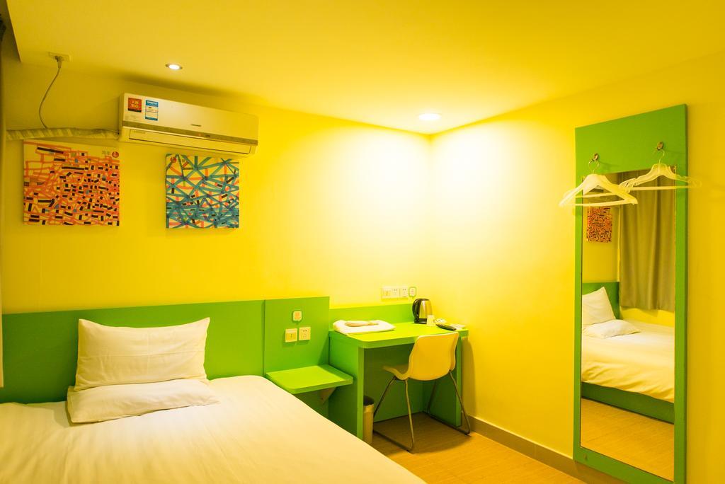 Hotel Hi North Out Bund