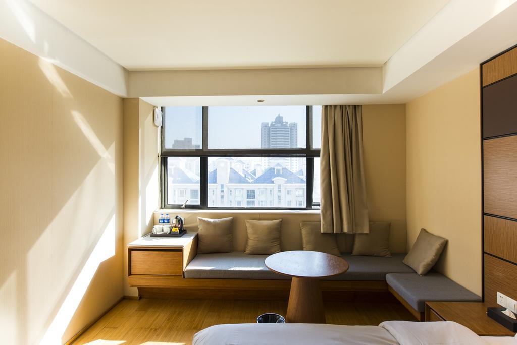 Hotel Ji Xujiahui Zhaojiabang Road