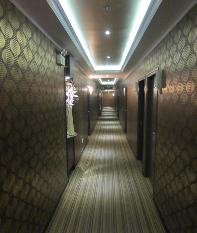 Jiujiu Holiday Hotel Shanghai