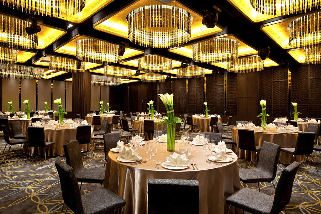 Hotel Crowne Plaza Malaren 5*