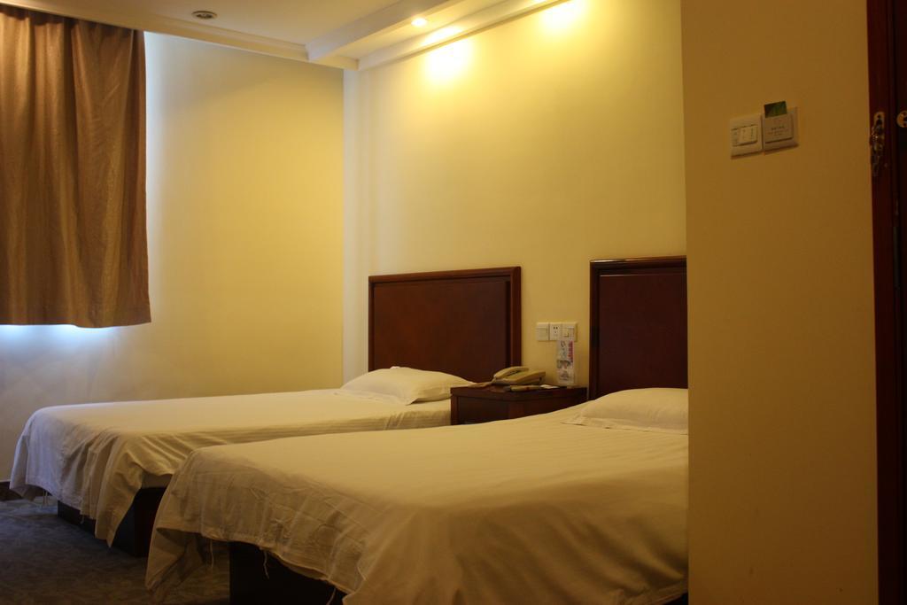 Hotel Gma Wuning Road Zhenping Road Metro Station Shanghai