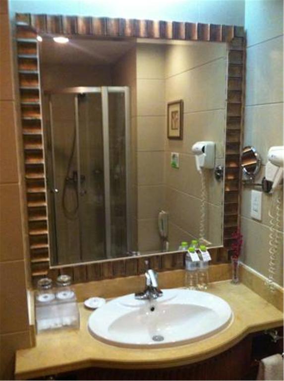 Hotel Shaanxi Business 4*