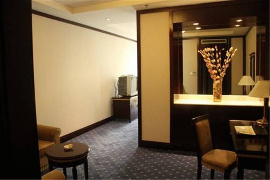 Hotel Gem Flower - North Bund Shanghai