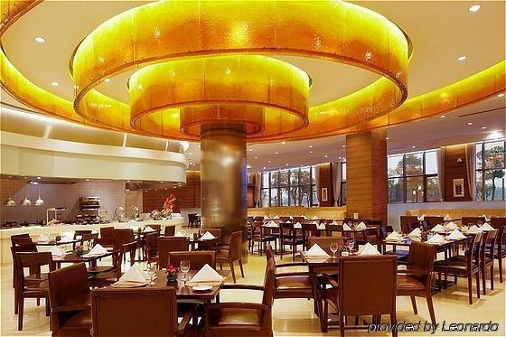 Hotel Crowne Plaza Malaren 5*
