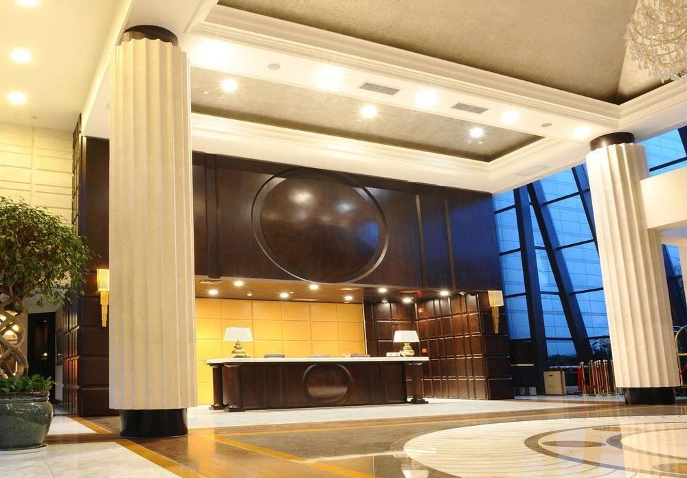 Khách sạn Lane Aura 5*