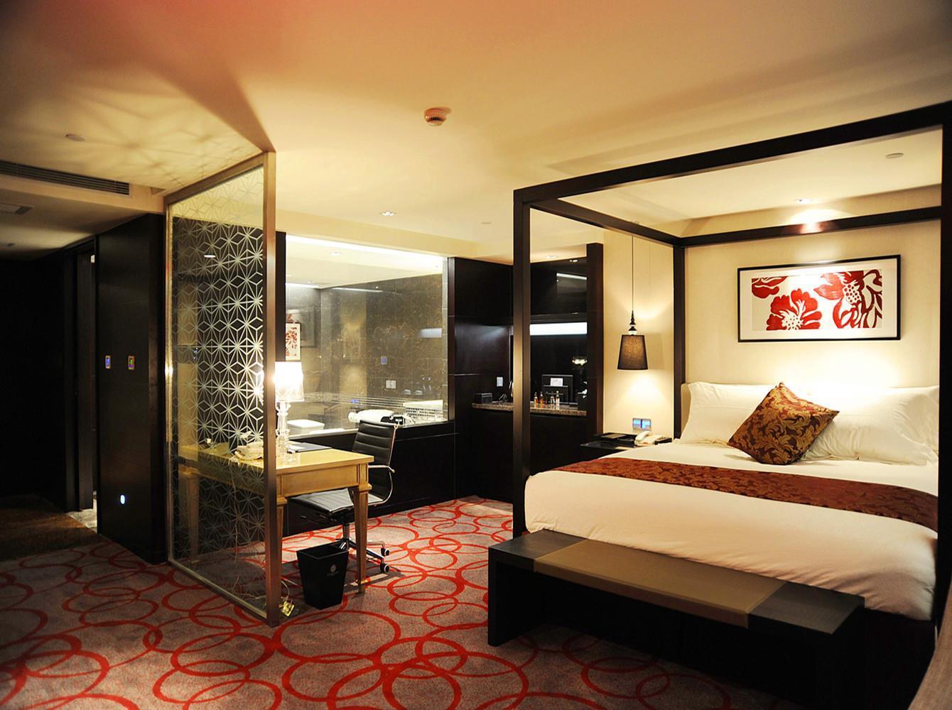 Bodi Boutique 3*