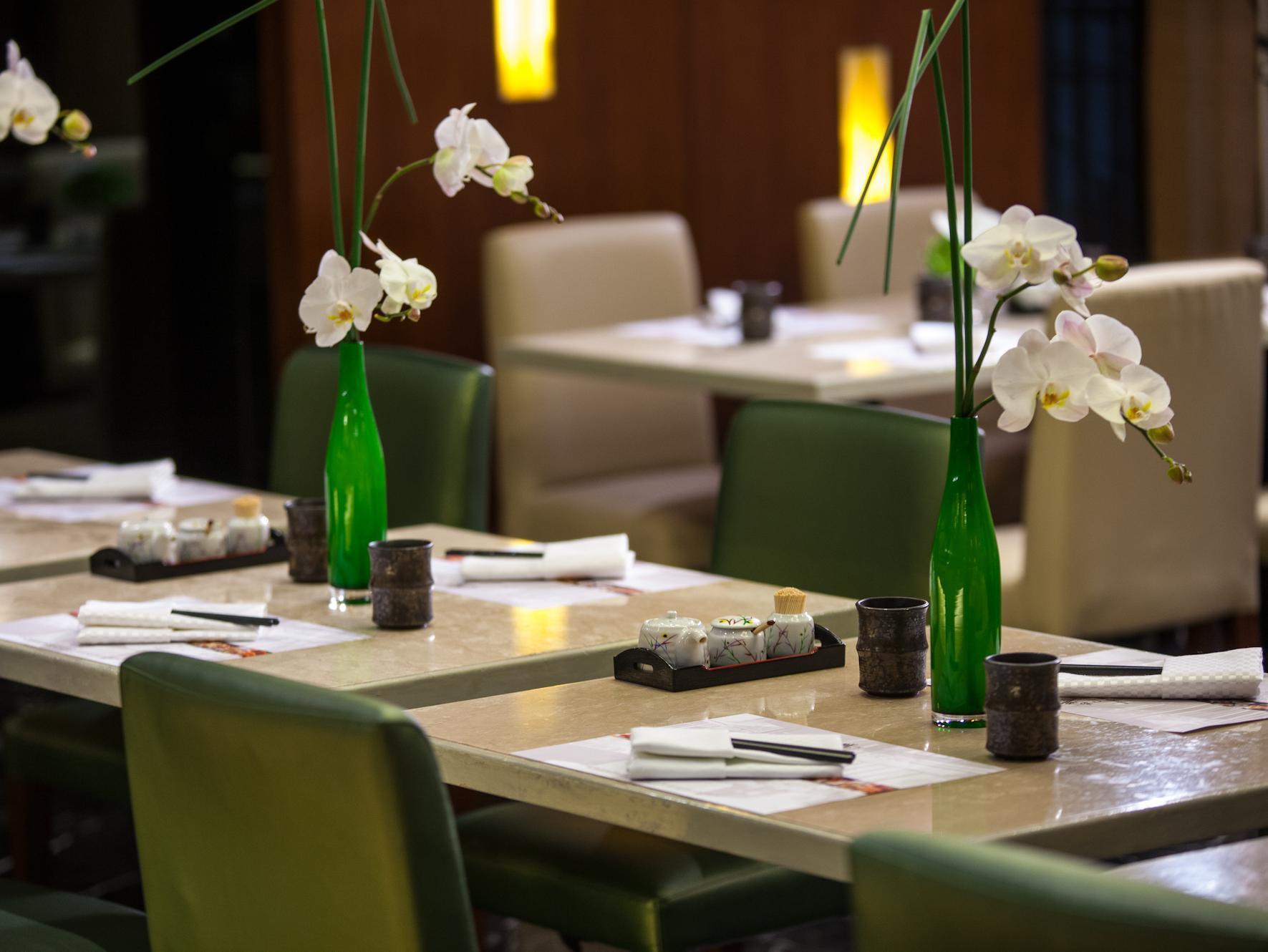 Renaissance Pudong 5*