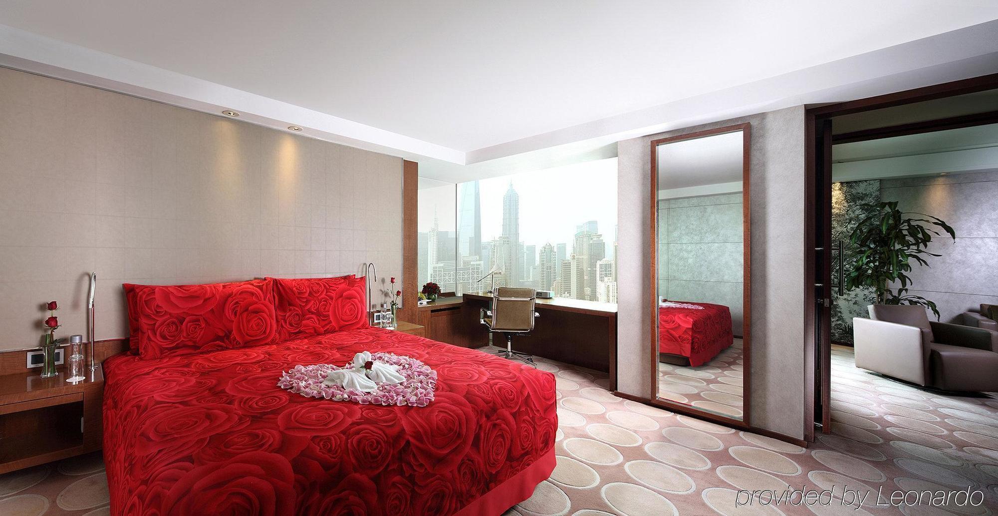 The Eton 4*