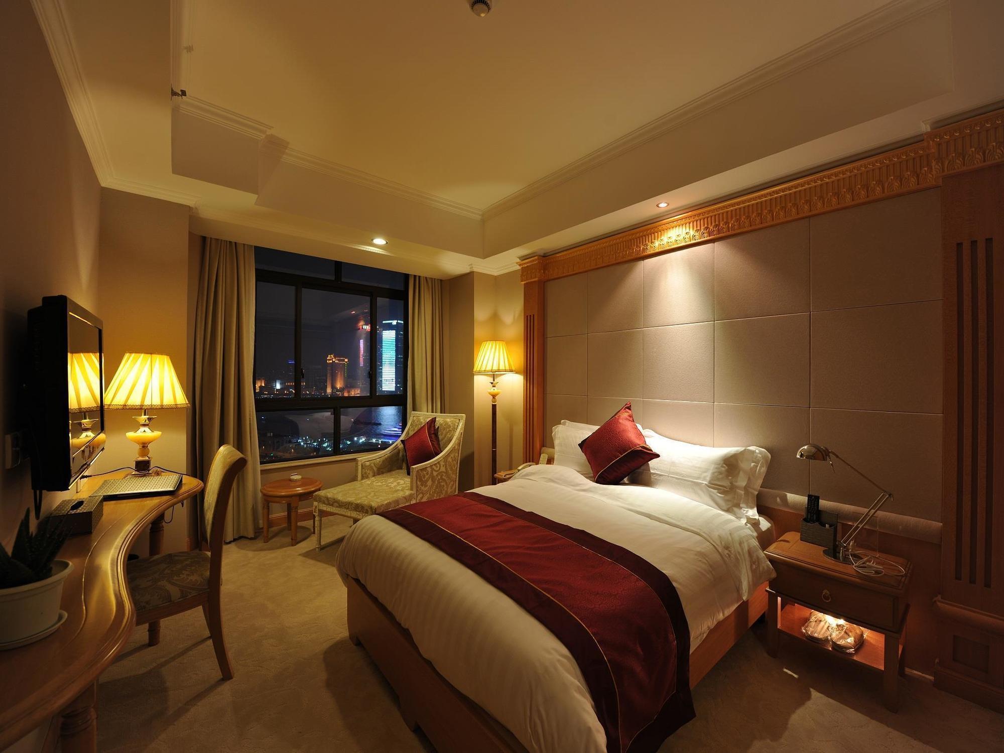 Riverview 4*