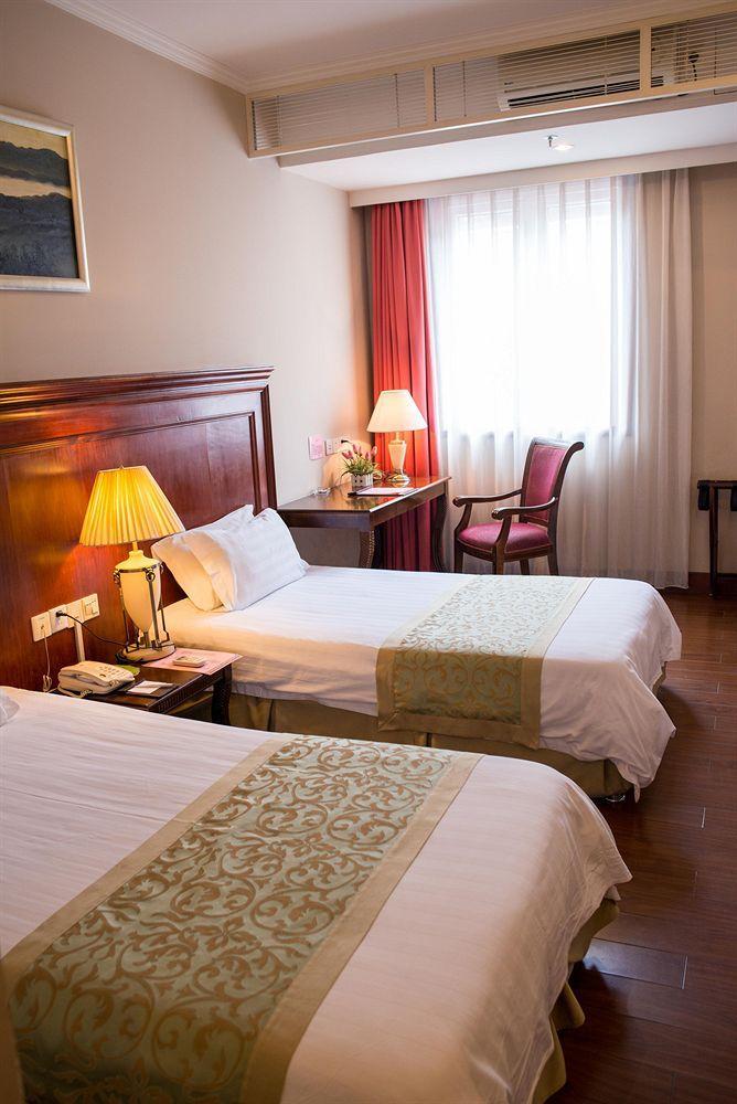 Junius Boutique Hotel