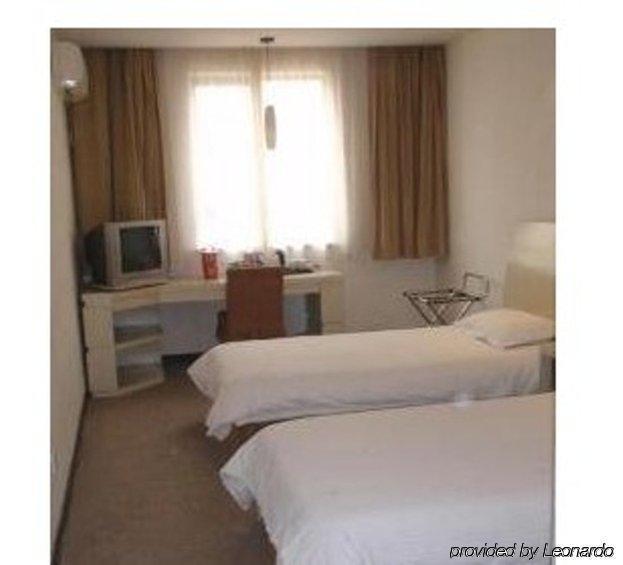 Baolong Homelike - Wujiaochang Branch Hotel