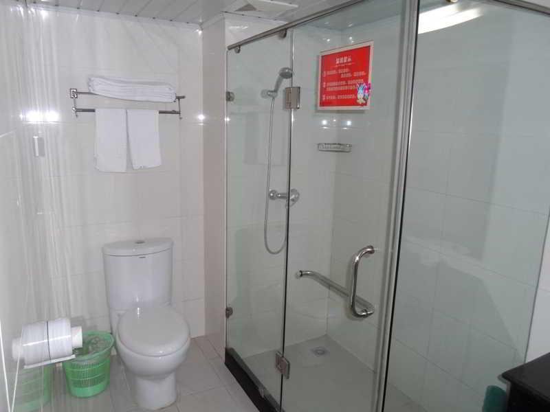 Guangxi Hotel 3*