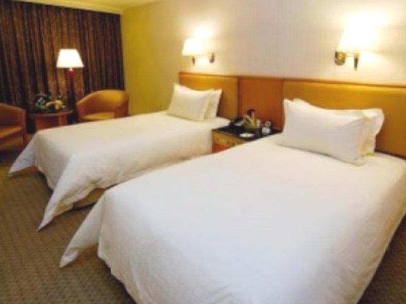 Hotel Ramada Plaza Pudong Airport - A Journey Starts At The Pvg Airport