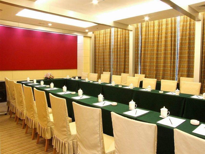 Hotel New Beacon International 4*