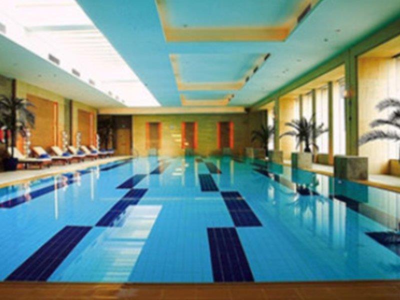 Hotel Wyndham Grand Plaza Royale Oriental 5*