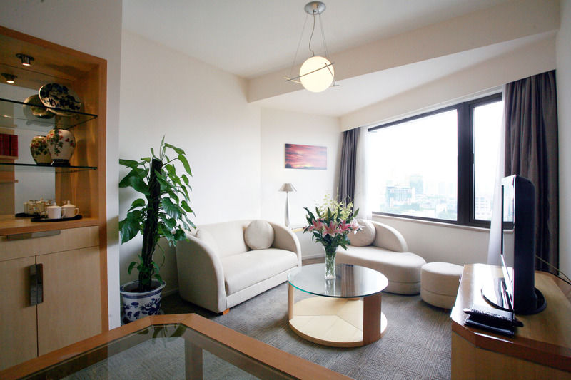City Hotel Shanghai Hotel 4*