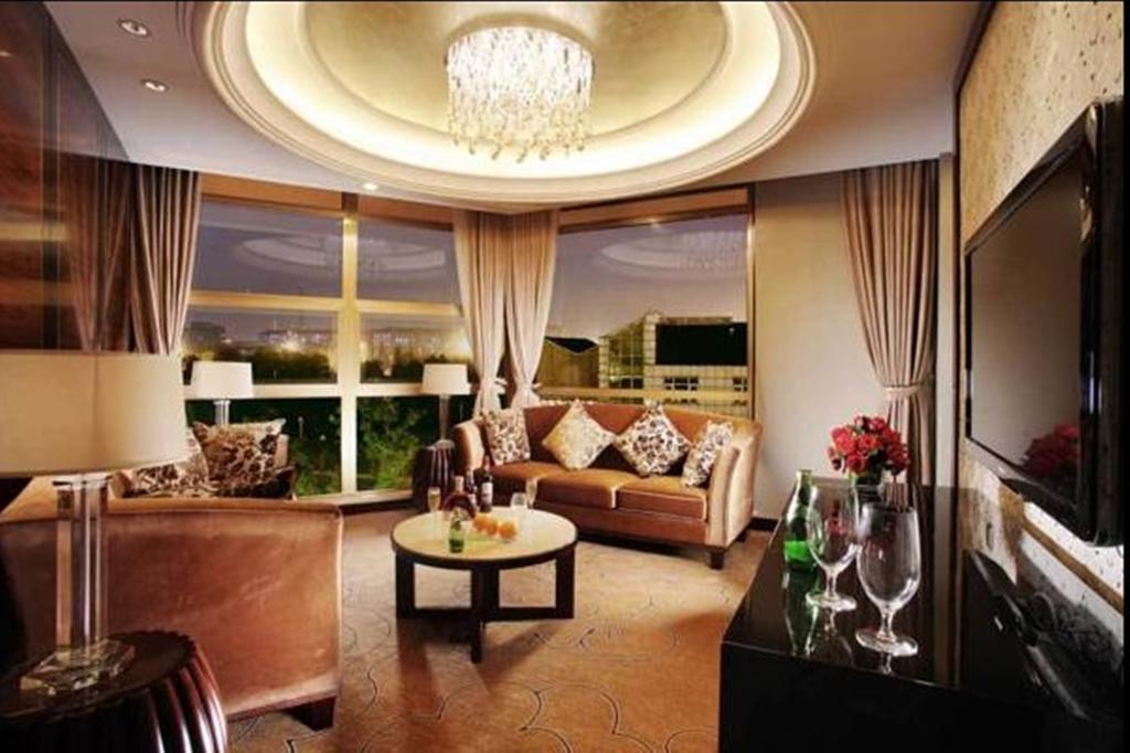 Resort Royal Tulip Zhujiajiao 5*