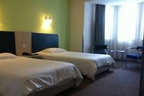 Hotel 168 Pudong Chuansha Metro Station Branch 2*