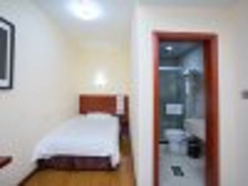 Hotel 24k International - Nan Jing Road Branch 2*
