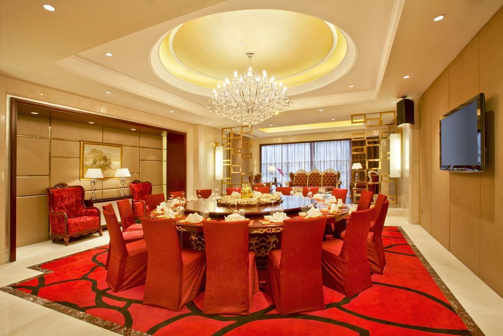 Regal Plaza & Waigaoqiao 4* Shanghai
