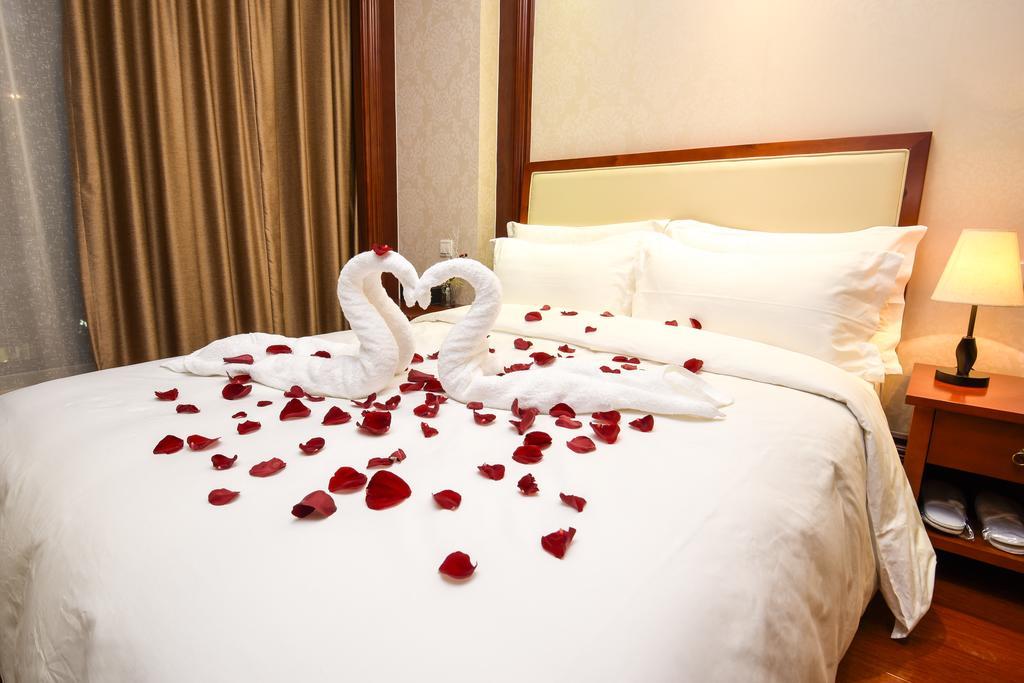 Taili Aparthotel