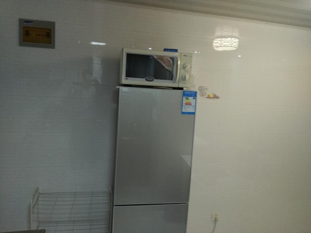 Nanjing Road Pedestrian Road Apartment *
