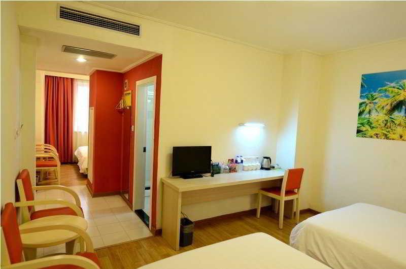 24k International - Nan Jing Road Branch 2*