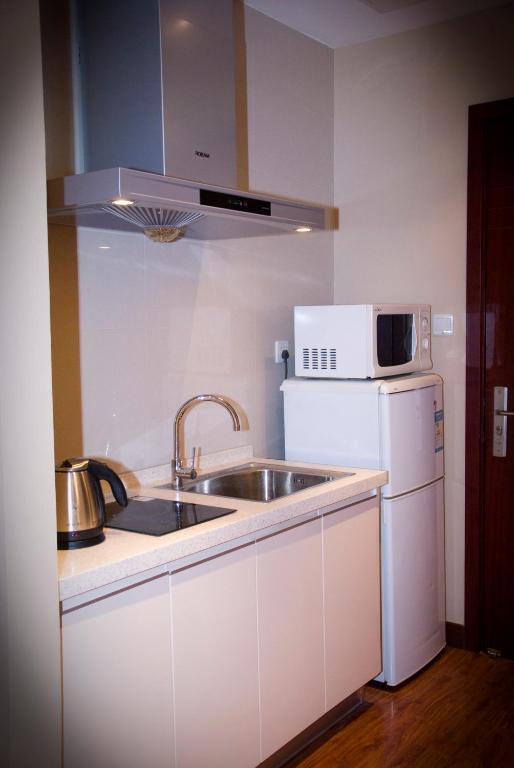 Chenlong Service Apartment - Yuanda Building 3*