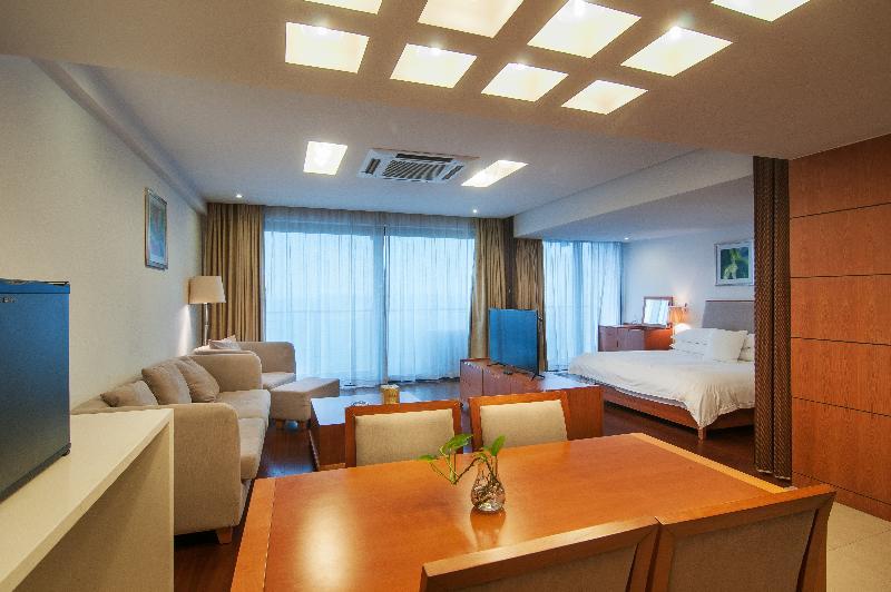 Gloria Plaza Kangqiao Hotel