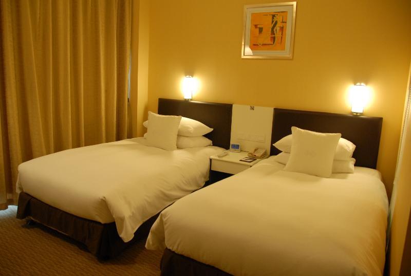 Gloria Plaza Kangqiao 3*