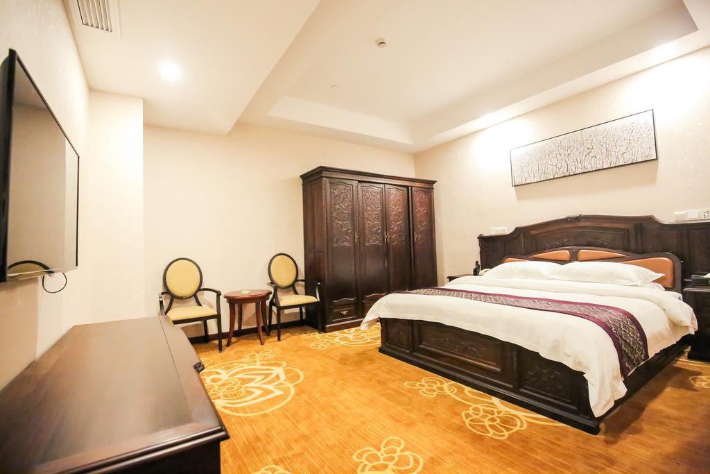 New Knight Royal Airport And International Otel Şanghay