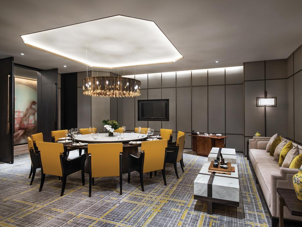 Hotel Cordis Hongqiao 5*