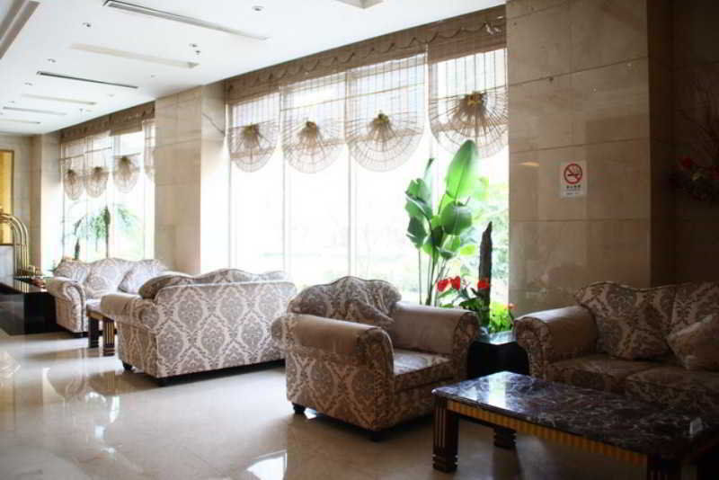 Gem Flower - North Bund Hotel 4*