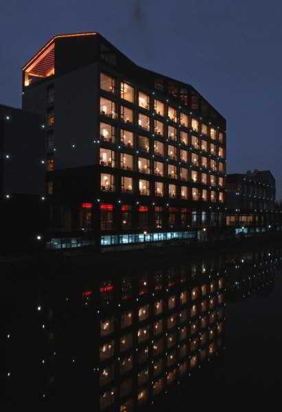 Gloria Plaza Kangqiao 3*